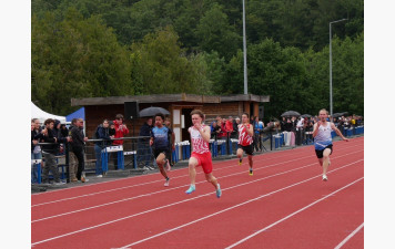 Après 48 ans d'attente, le record du club du 100m tombe, enfin !